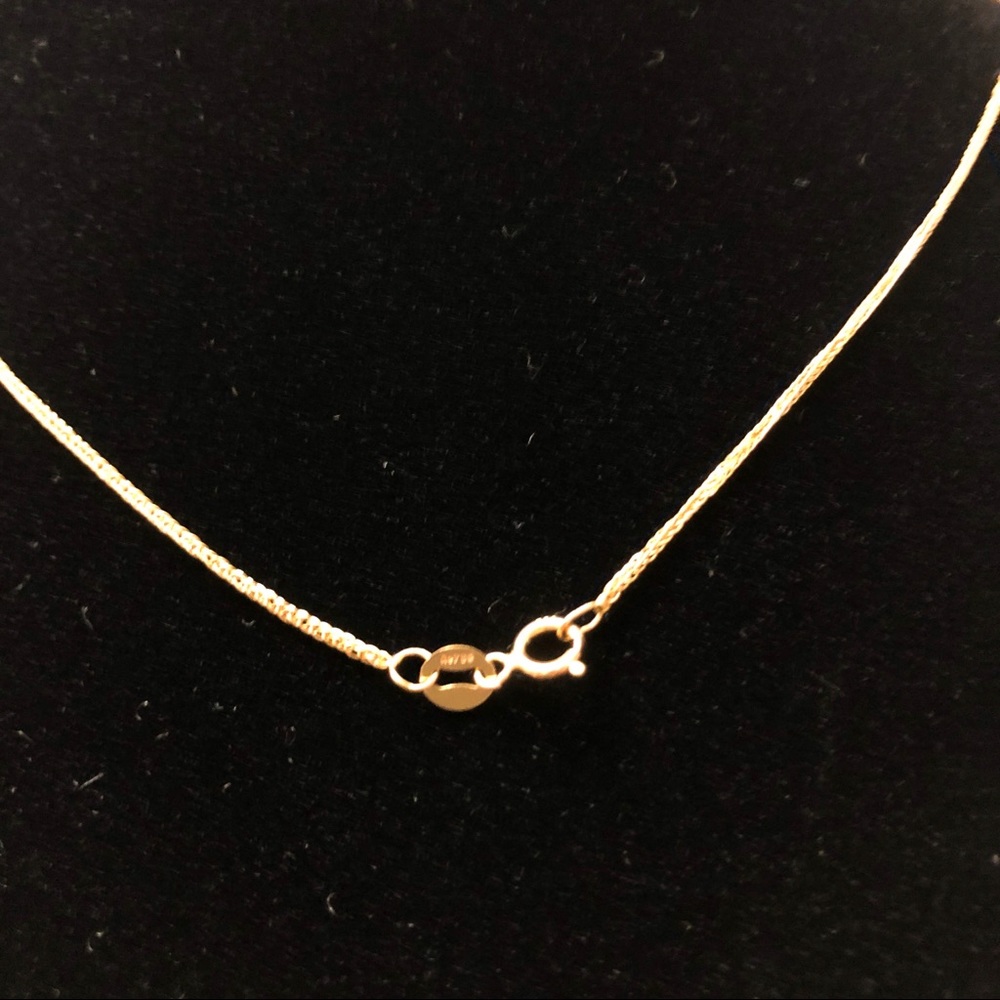 18K Solid Yellow Gold Mama Mary Coin Necklace - Picture 3 of 3